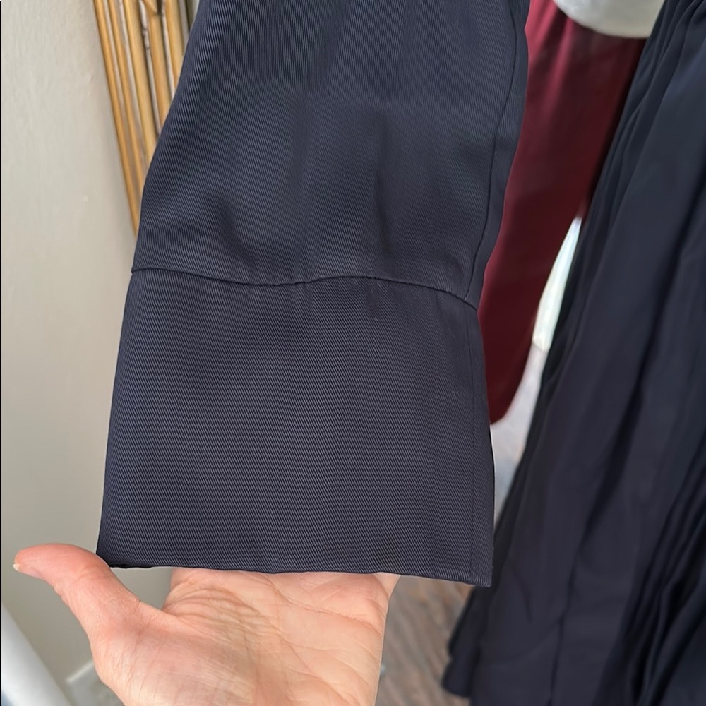 Floral Embroidered navy trenchcoat - Picture 6 of 7